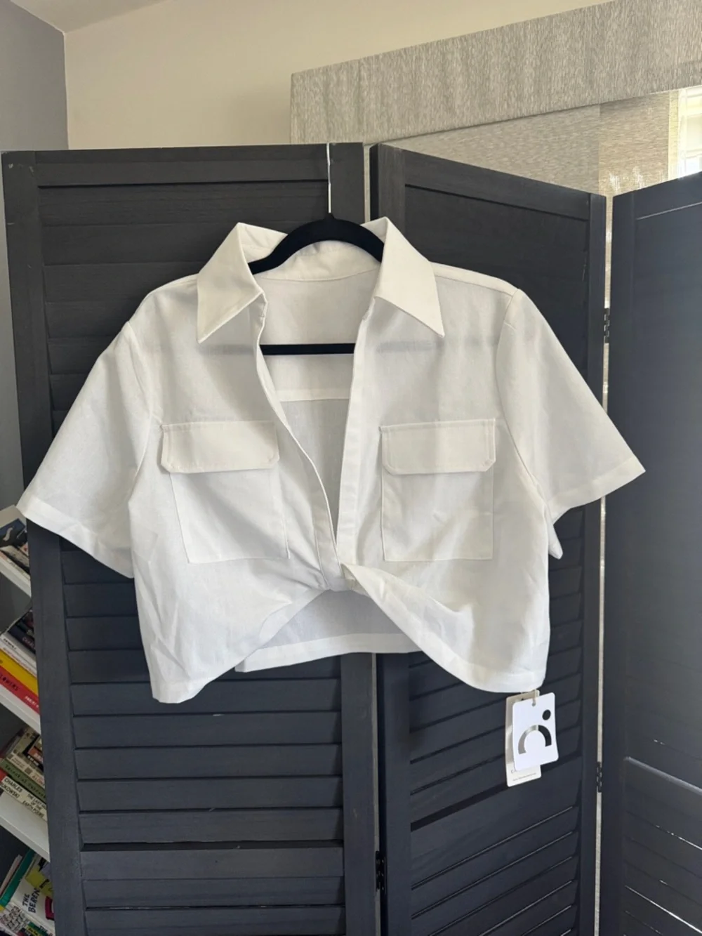 Commense Cropped White Cotton & Linen Button Front Shirt - Picture 3 of 9